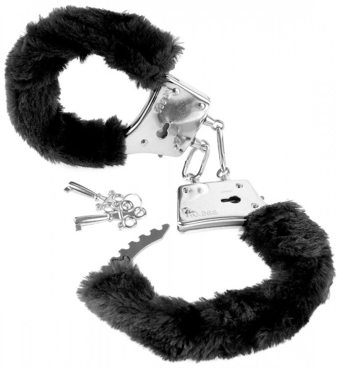Меховые чёрные наручники Beginner s Furry Cuffs от Pipedream