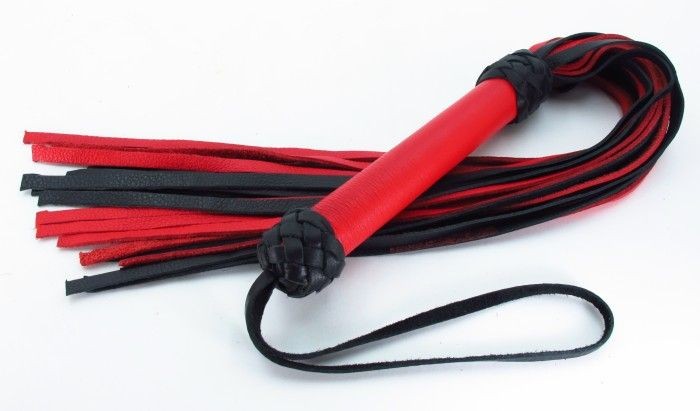 Черно-красная плеть с красной ручкой  Турецкие головы  - 57 см. от БДСМ Арсенал